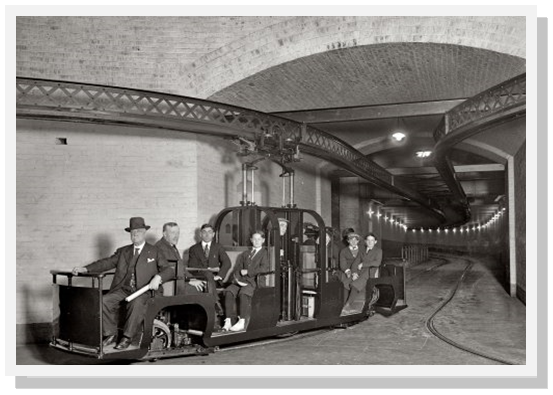 Early Senate Subway Car runs between the Capitol & Senate Office Bldg. 1915